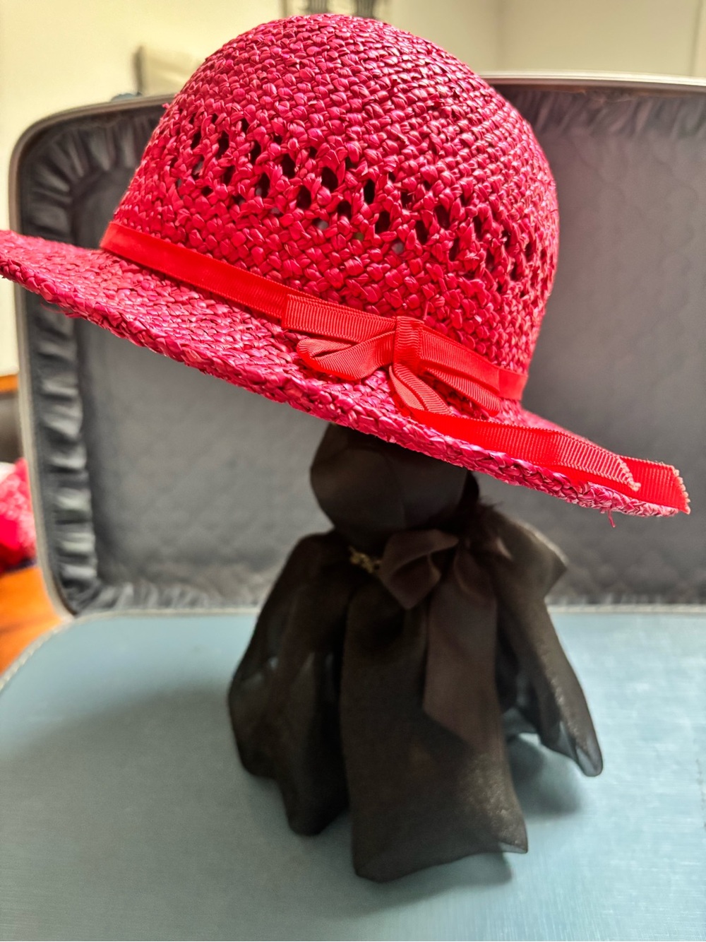 VTG 1960s Straw Sun Hat with Ribbon Bow - Bright Fuchsia - Picture 4 of 6